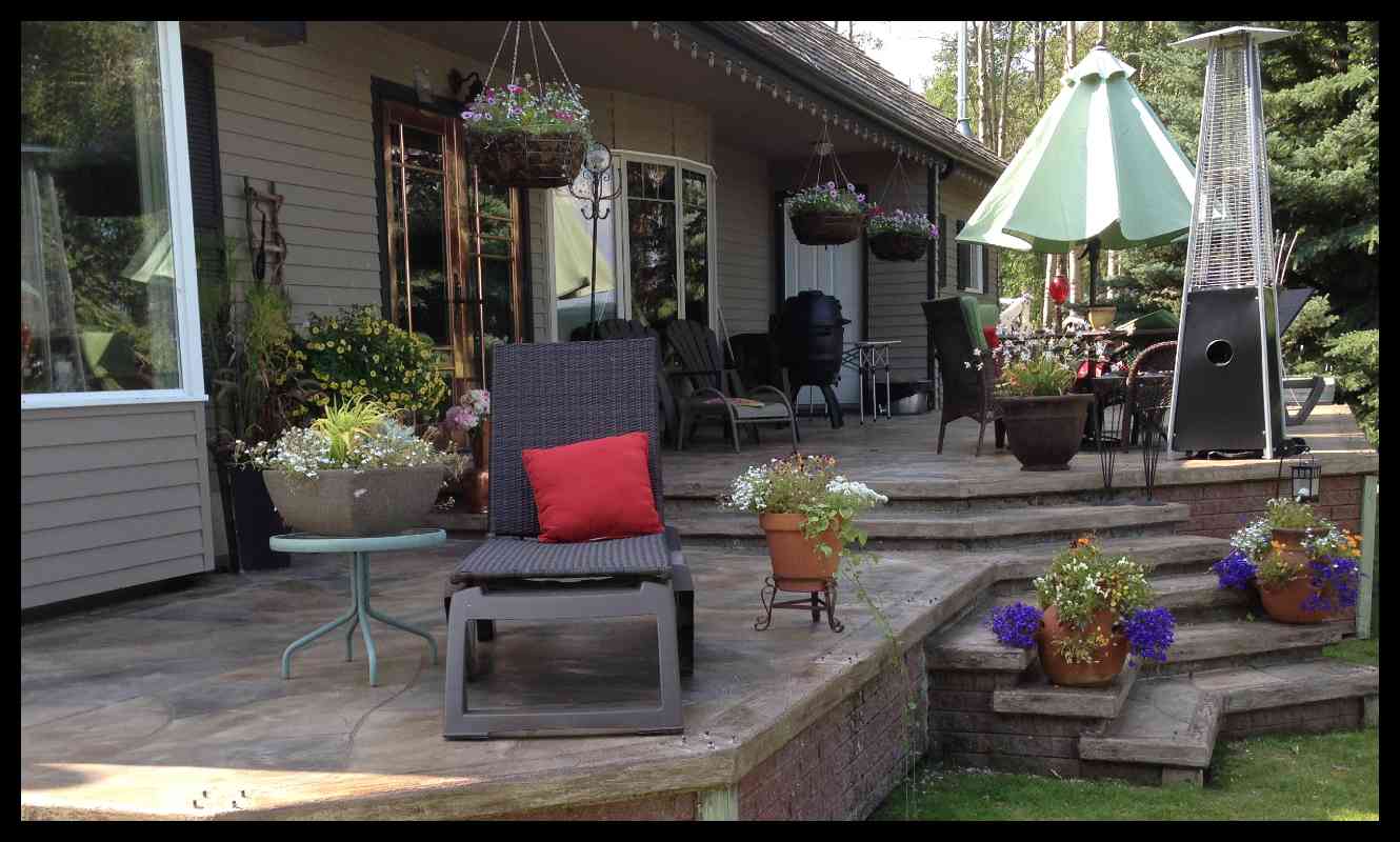 Enhance your OUTDOOR LIVING AREAS